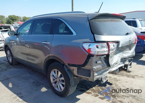 2016 Kia Sorento 2.4L Lx z USA, uszkodzony, nr VIN 5XYPGDA32GG161805